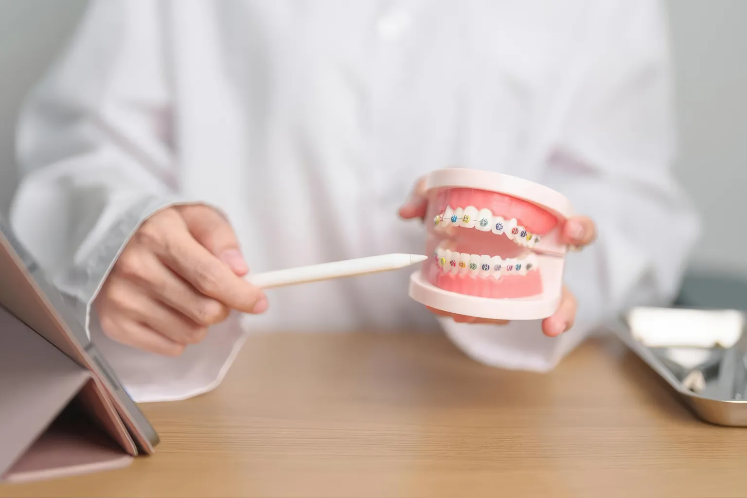 metal-braces-vs-clear-ceramic-braces-timeline